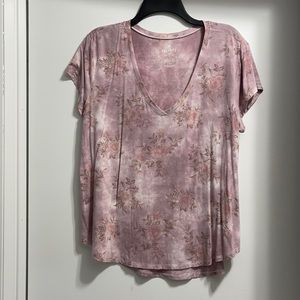 American Eagle Favorite Tee
